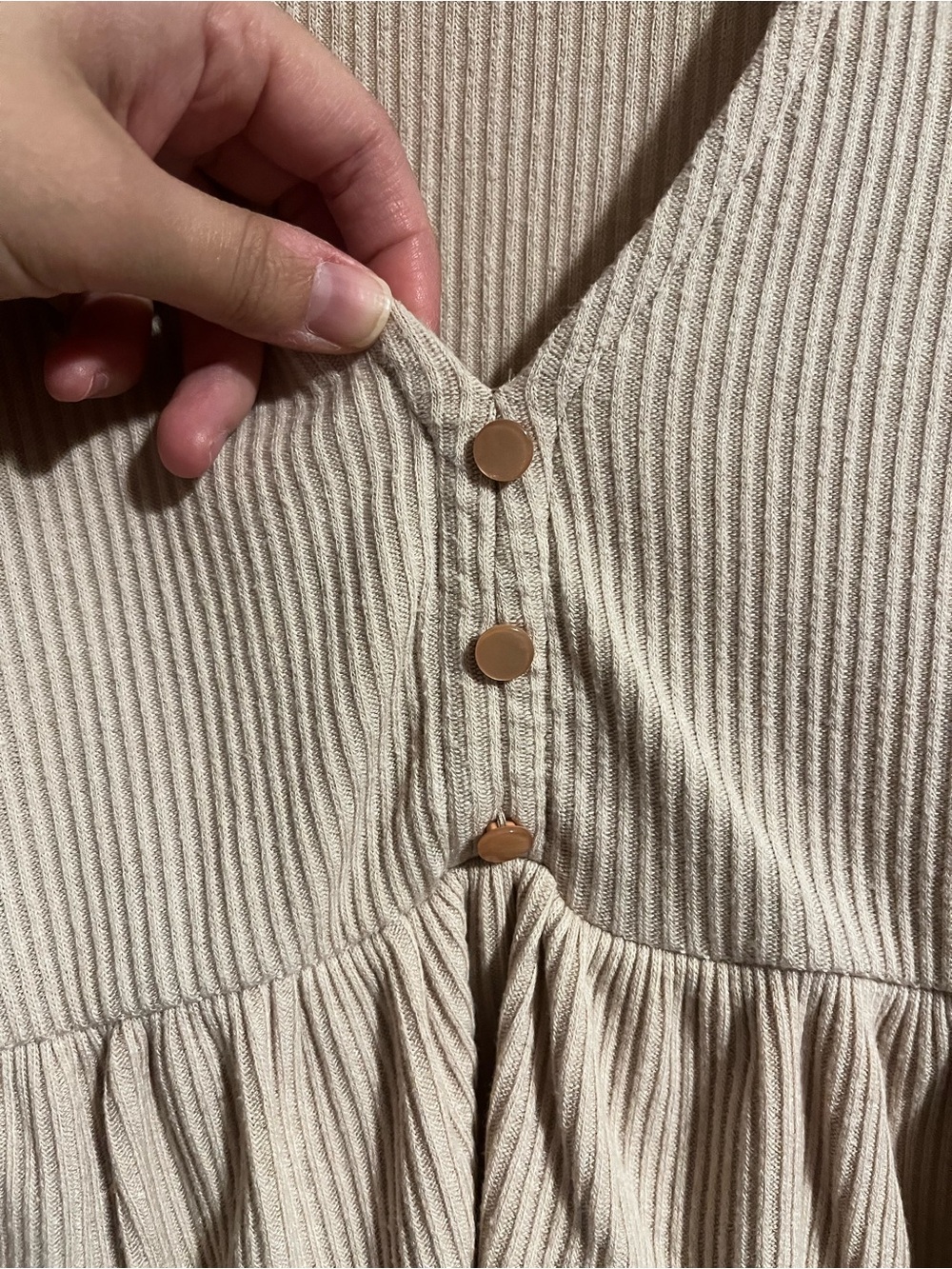 Altar'd State | Taupe Ribbed V-Neck Peplum Top - Sz Medium - Picture 4 of 9